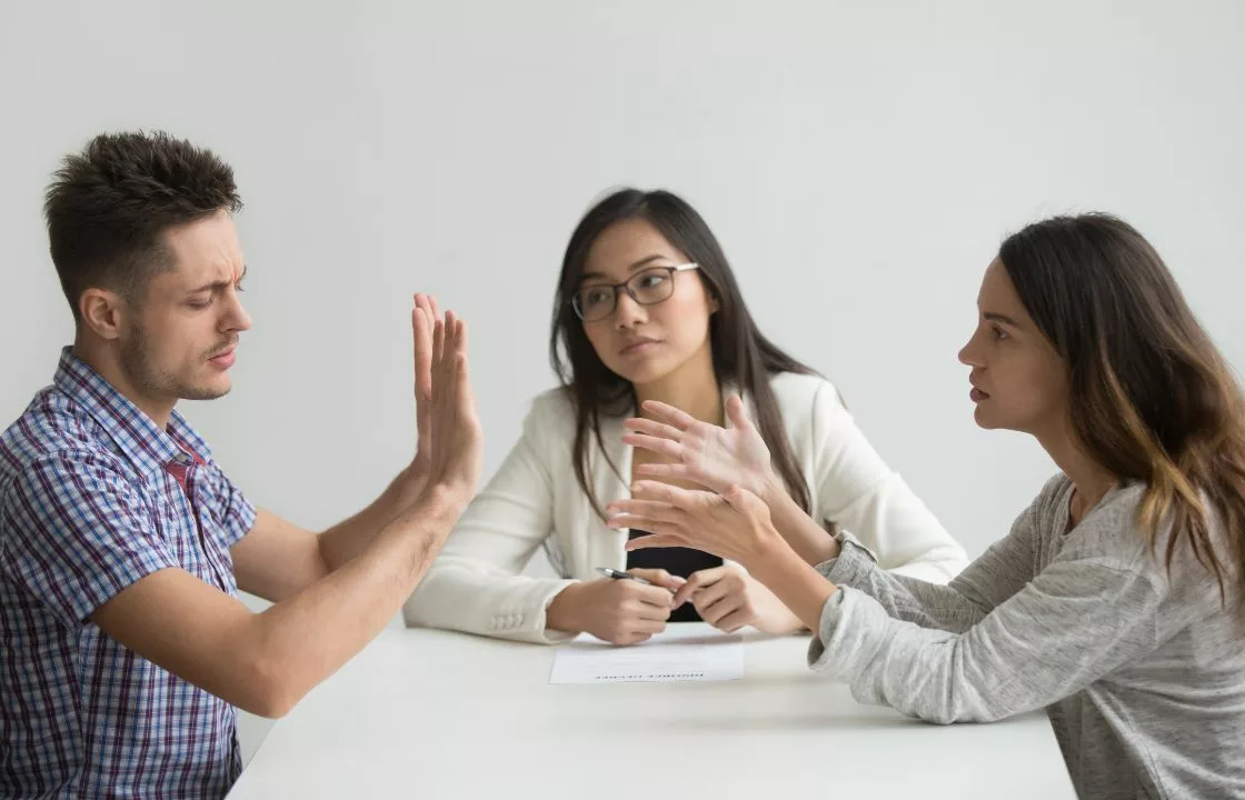 Image of couple arguing in family mediation Barnet